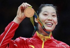 优质偶像！朱婷荣获中国青年五四奖章，全国30位杰出代表，体育界